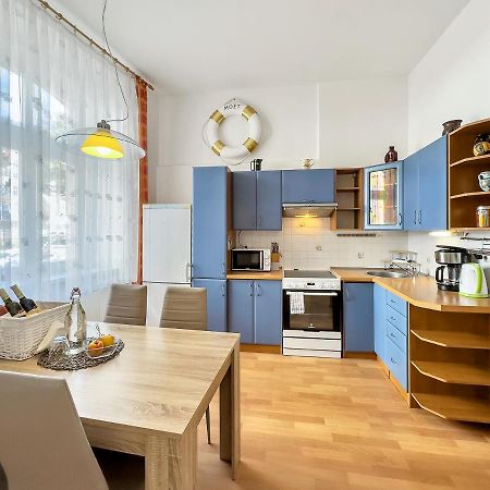 Laura'S Apartment カルロヴィ・ヴァリ エクステリア 写真