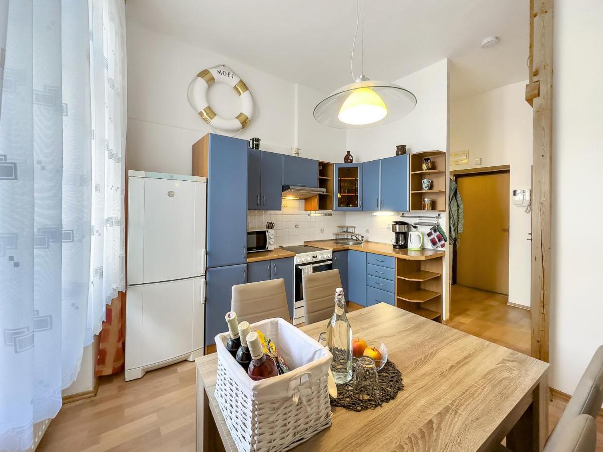 Laura'S Apartment カルロヴィ・ヴァリ エクステリア 写真